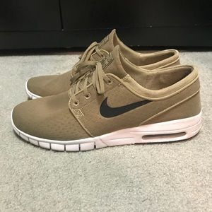 Nike SB Janoski Max